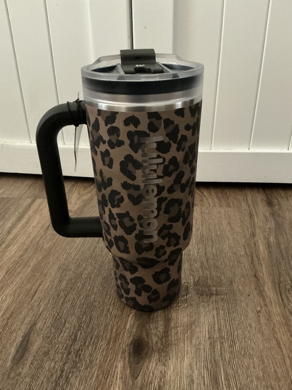 Lululemon 40oz Leopard Tumbler - Picture 2 of 6
